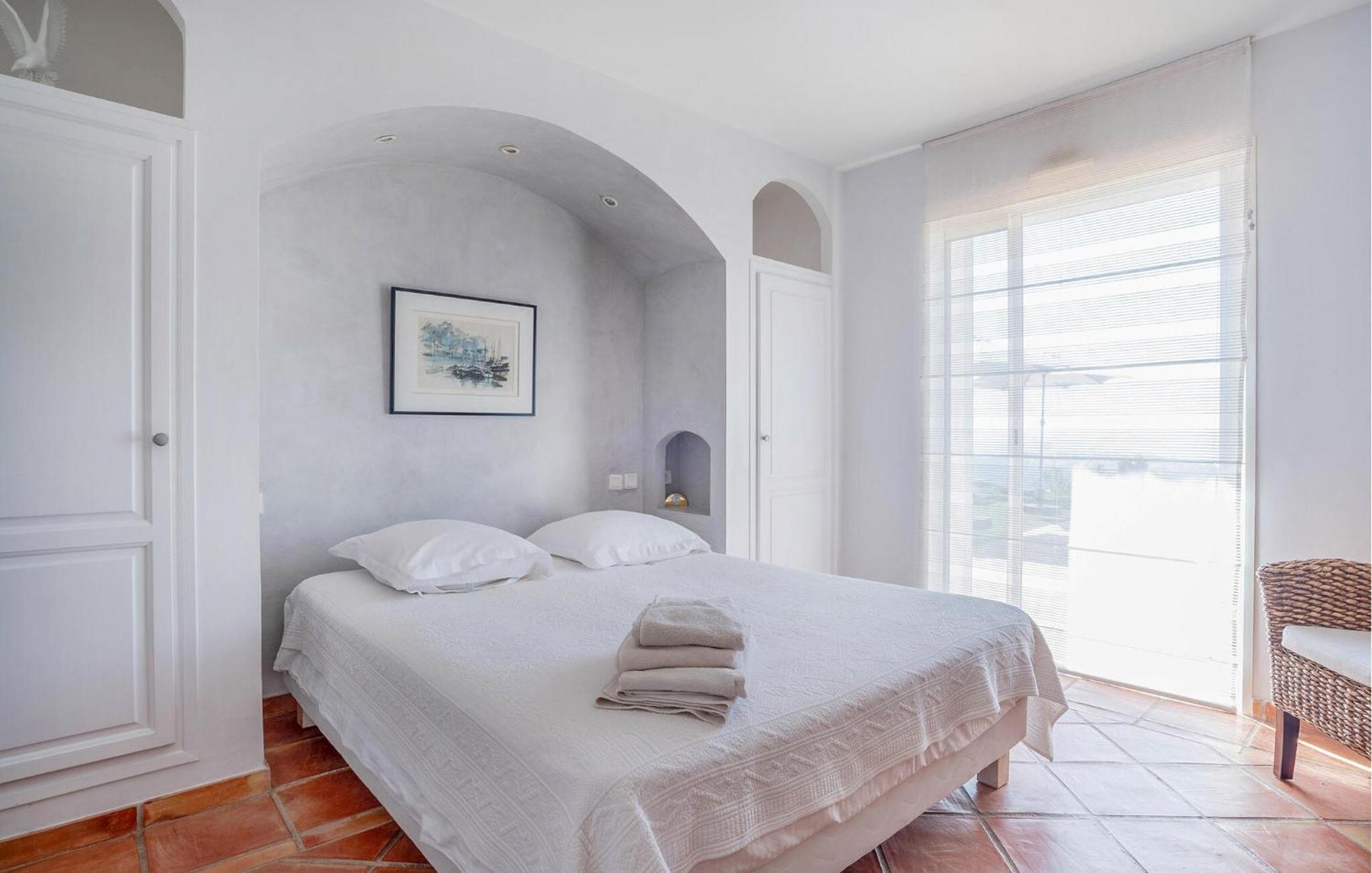 Lovely Home In Sainte-Maxime With Wifi Extérieur photo