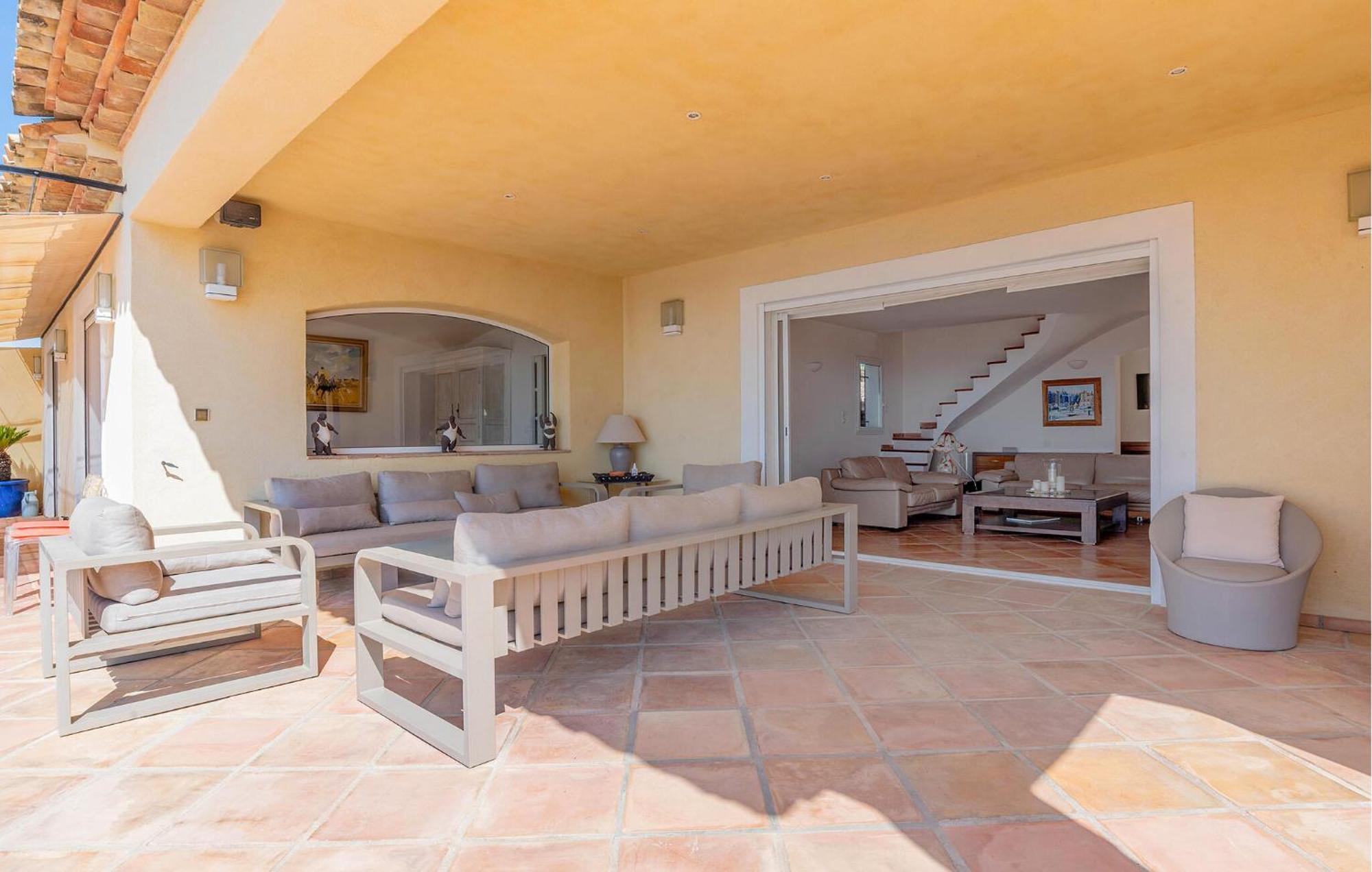 Lovely Home In Sainte-Maxime With Wifi Extérieur photo